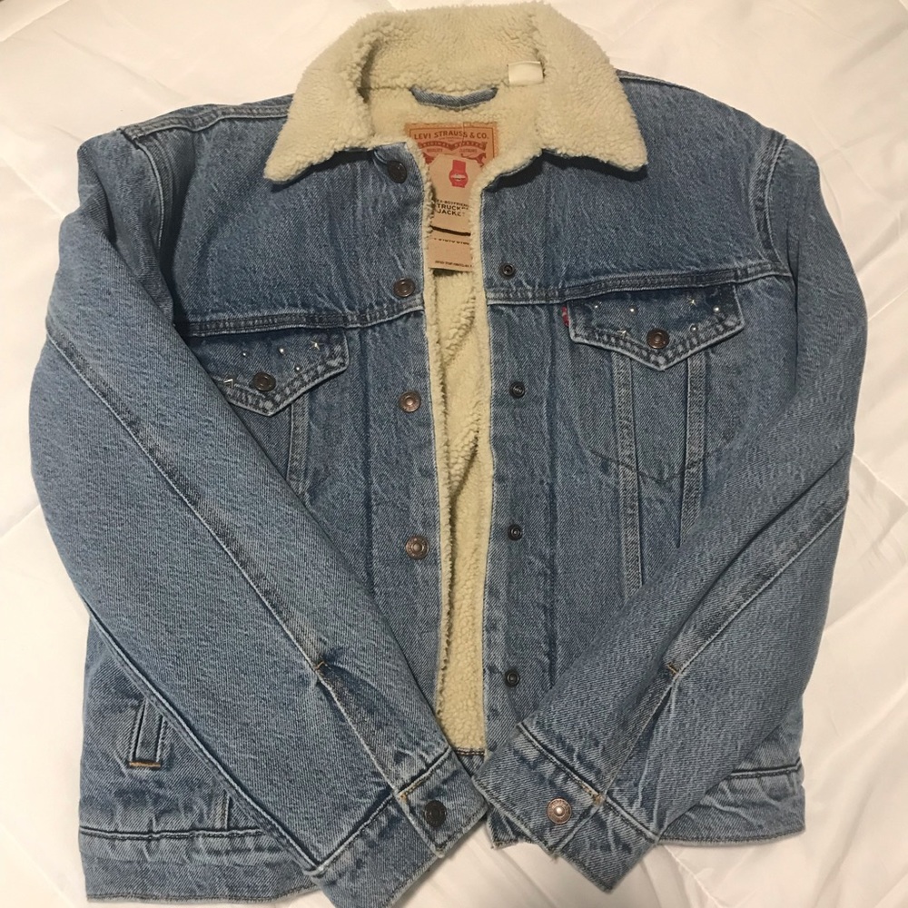 Levi’s ex-boyfriend trucker jacket